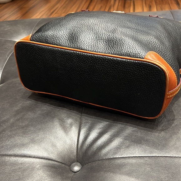 Dooney & Bourke Charleston Shopper Tote Shoulder Bag Black Pebbled Leather - Picture 4 of 9